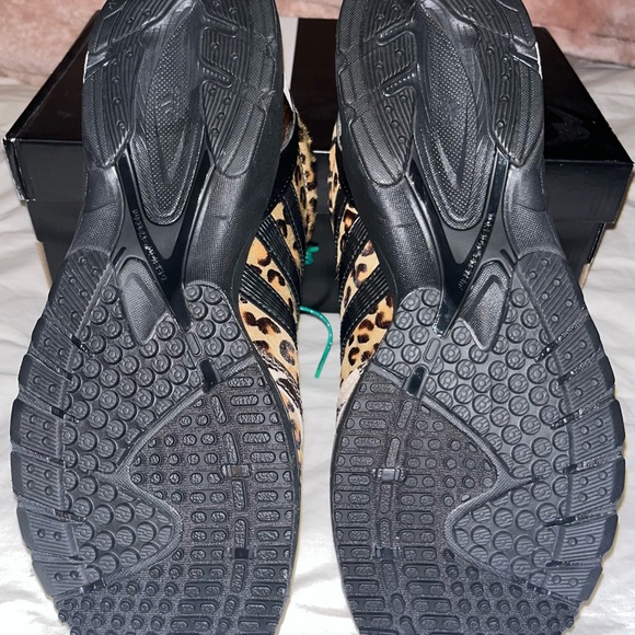 NWT Adidas ADIZERO ADIOS OG in Leopard and Cow, SIZE 10 - Picture 12 of 13